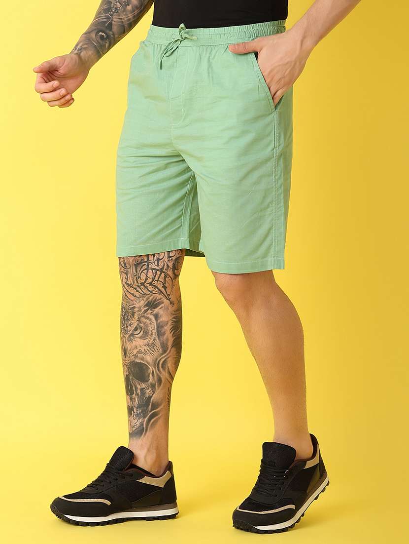 men mid rise solid shorts - 21333841 -  Standard Image - 1