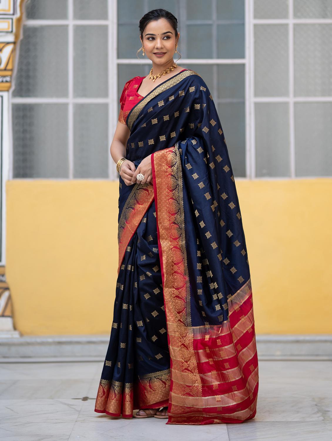 navy blue silk banarasi saree - 21336374 - Standard Image - 1