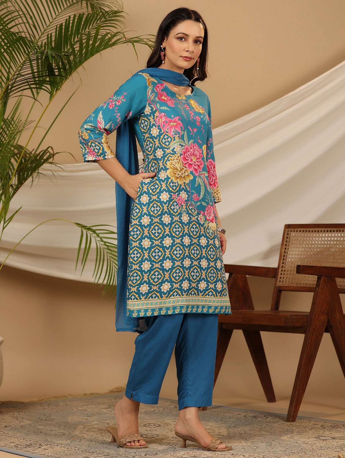 women three quarter sleeve suit set - 21337701 - Standard Image - 1