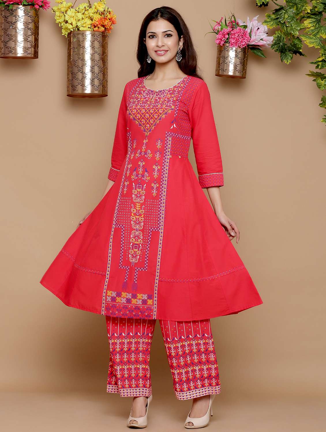 women key hole neck kurta palazzo set - 21338529 -  Standard Image - 1