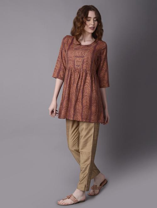brown printed three quarter sleeve flared kurti - 21339297 - Standard Image - 0