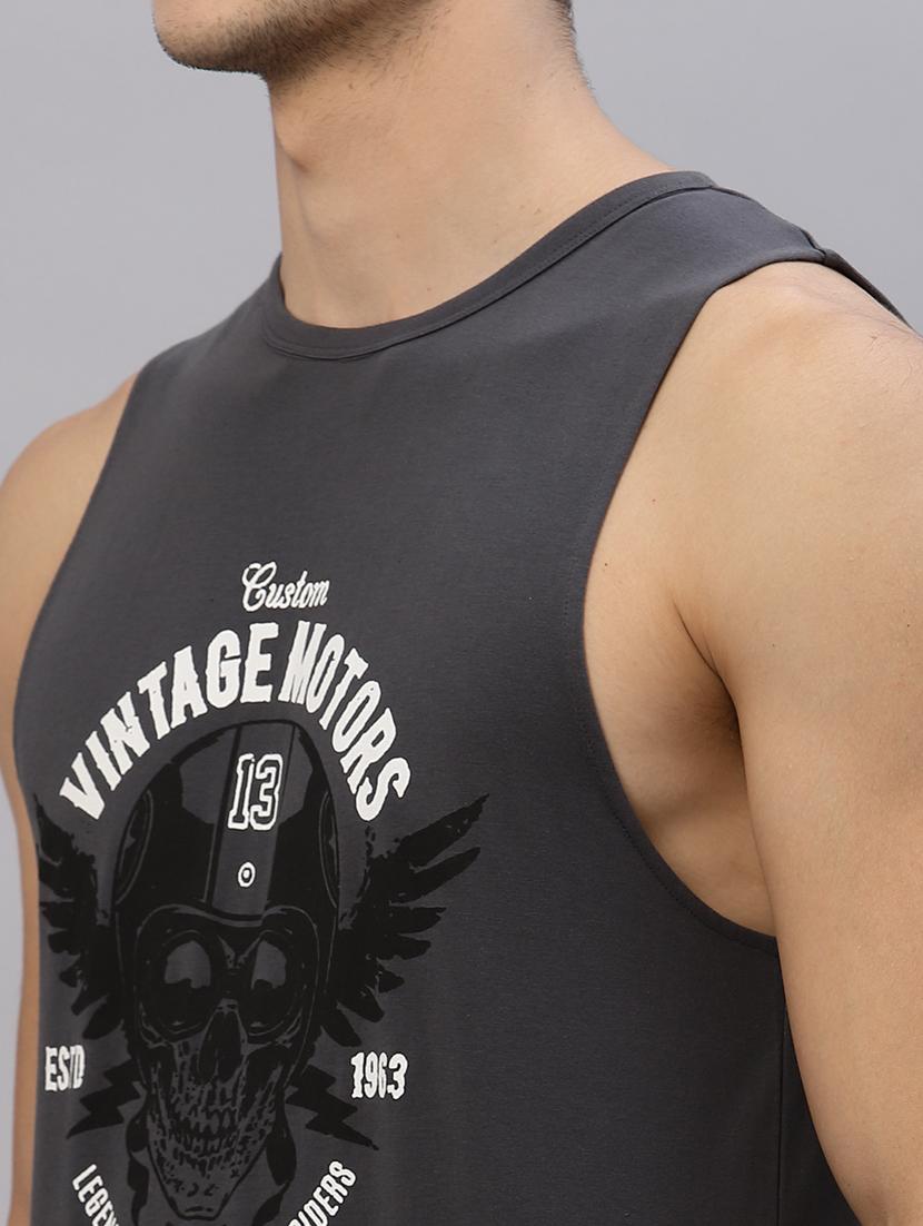 men round neck sleeveless vest - 21339612 - Standard Image - 4