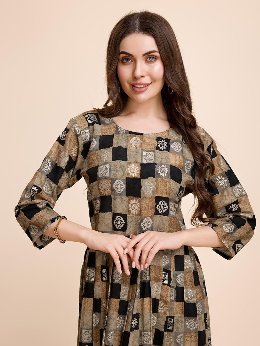 women three quarter sleeve printed flared kurta - 21339795 - Standard Image - 4
