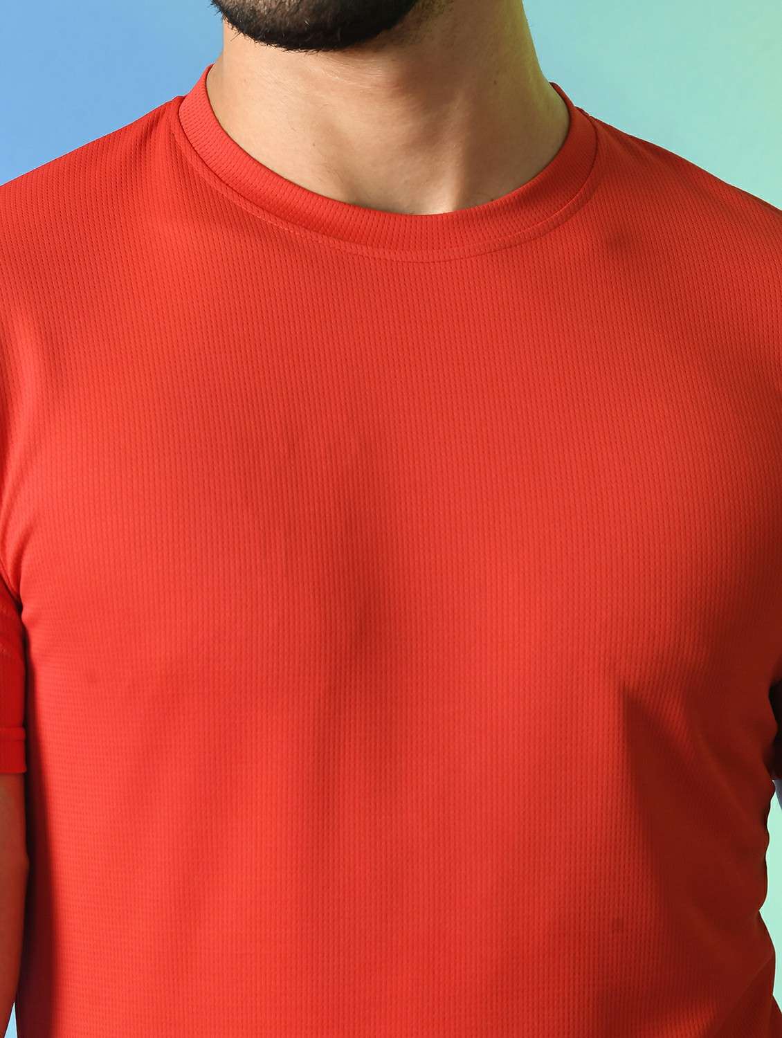 men round neck plain t-shirt - 21340515 -  Standard Image - 4