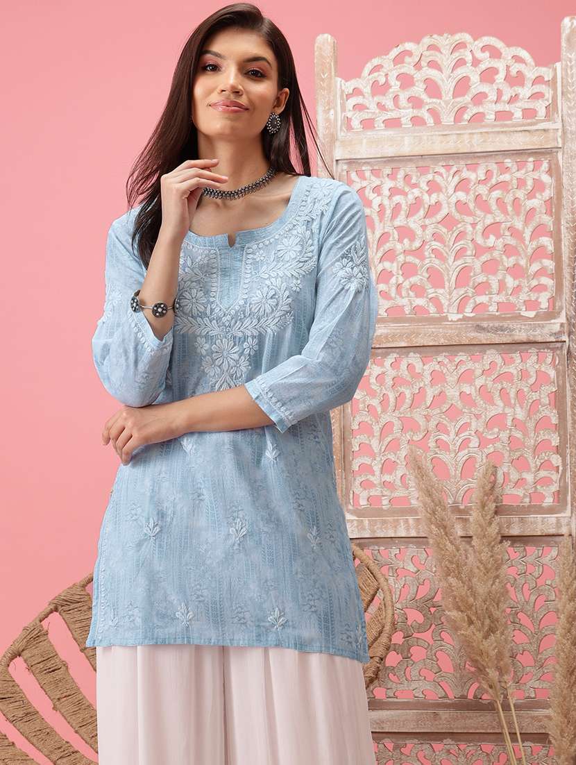 women three quarter sleeves chikankari kurti