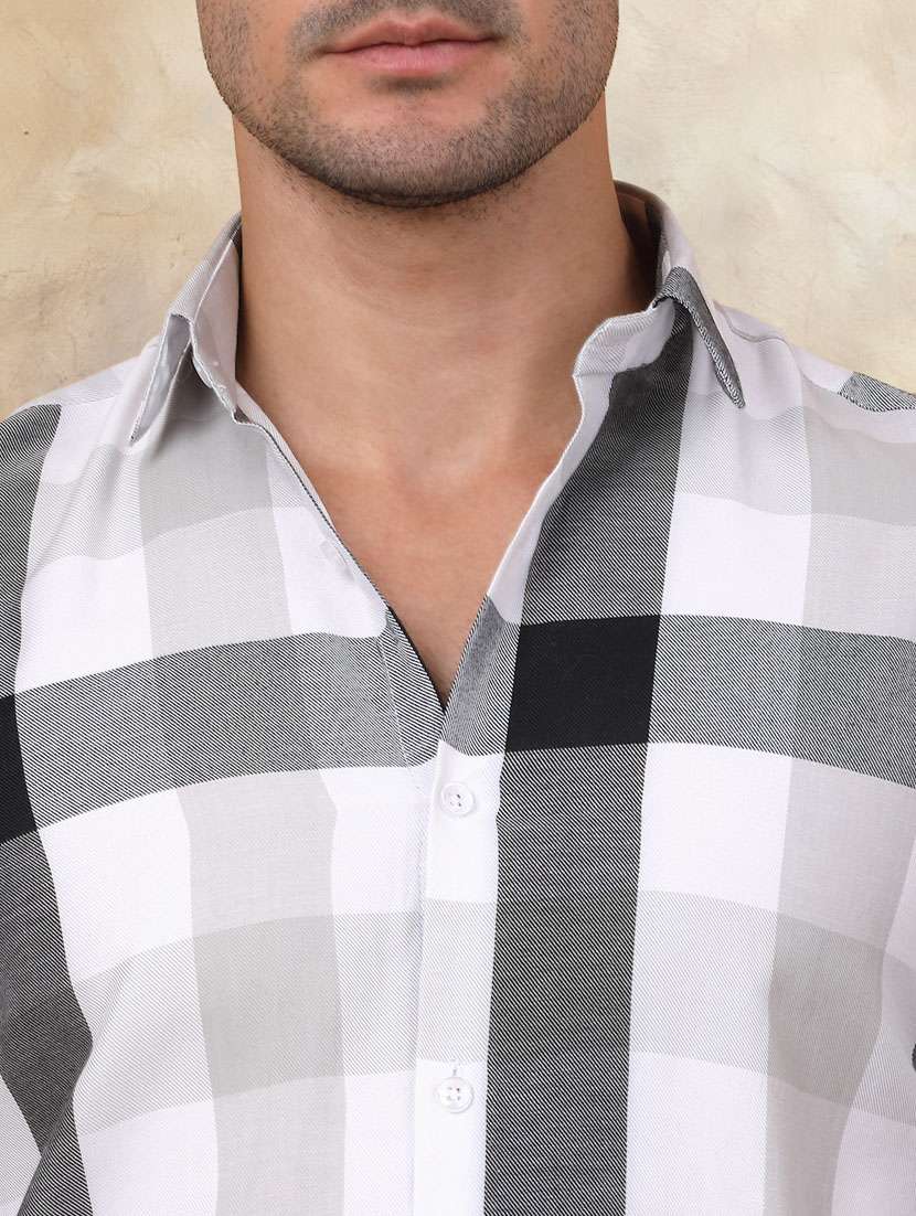 men short sleeved checkered casual shirt - 21345420 -  Standard Image - 4