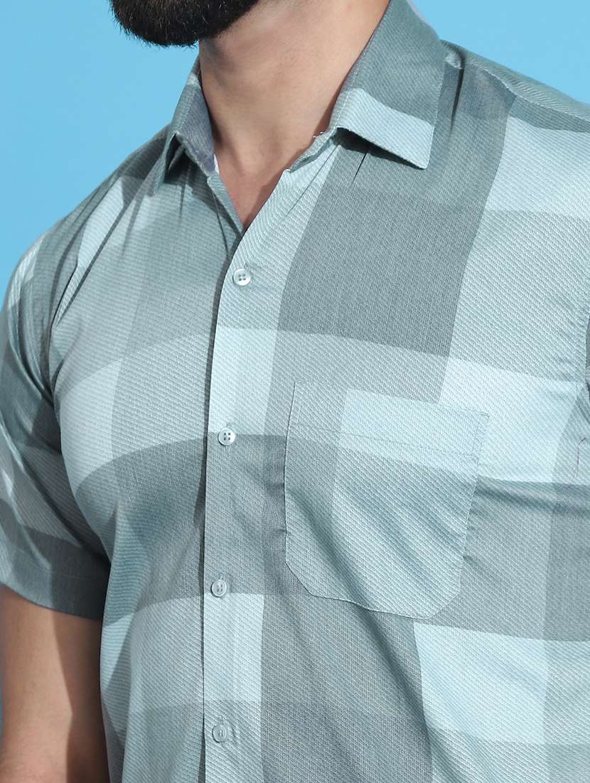 men checkered cotton casual shirt - 21345458 -  Standard Image - 4