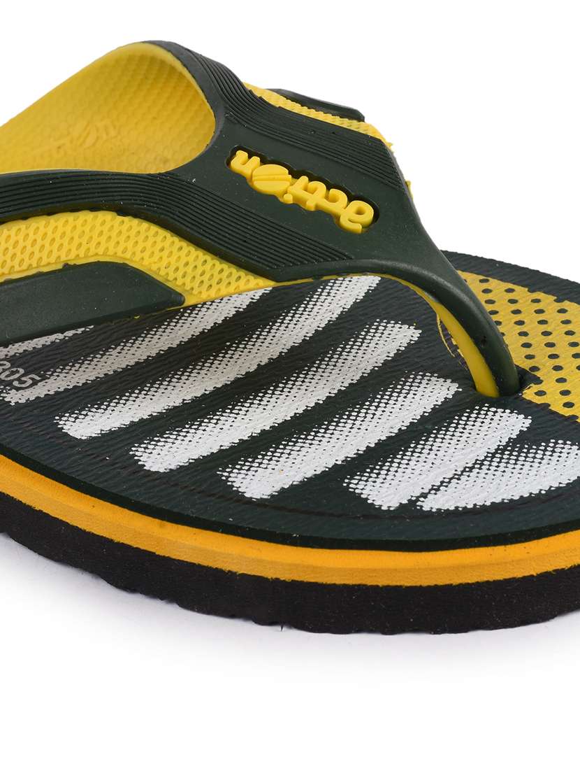 men slip on slipper - 21348285 -  Standard Image - 4