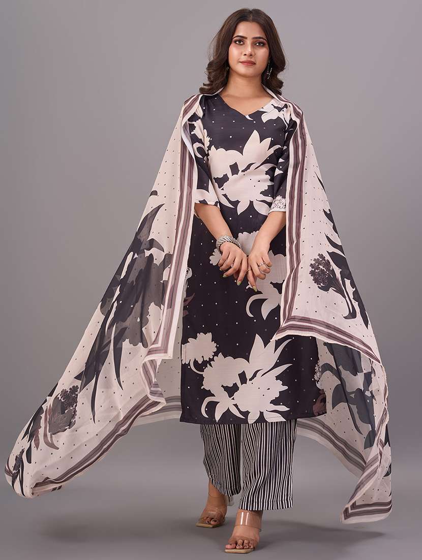 women black kurta & palazzo set  - 21348699 -  Standard Image - 1