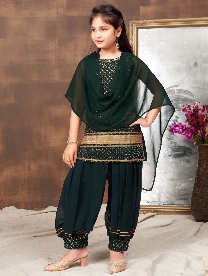 girls embroidered suit set with dupatta