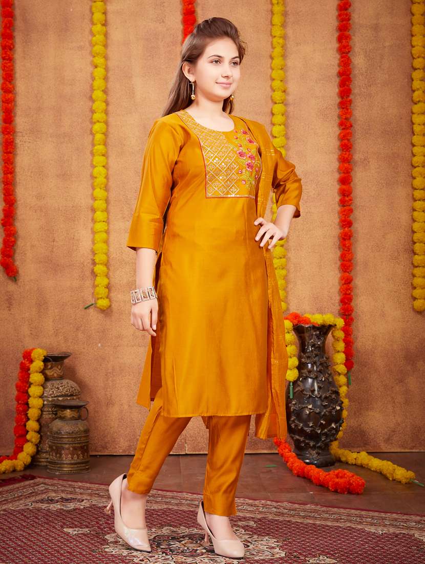 girls top and bottom ethnic wear sets - 21349129 -  Standard Image - 1
