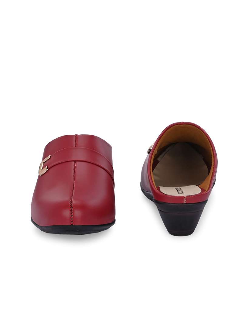 Women Solid Slip On Mule