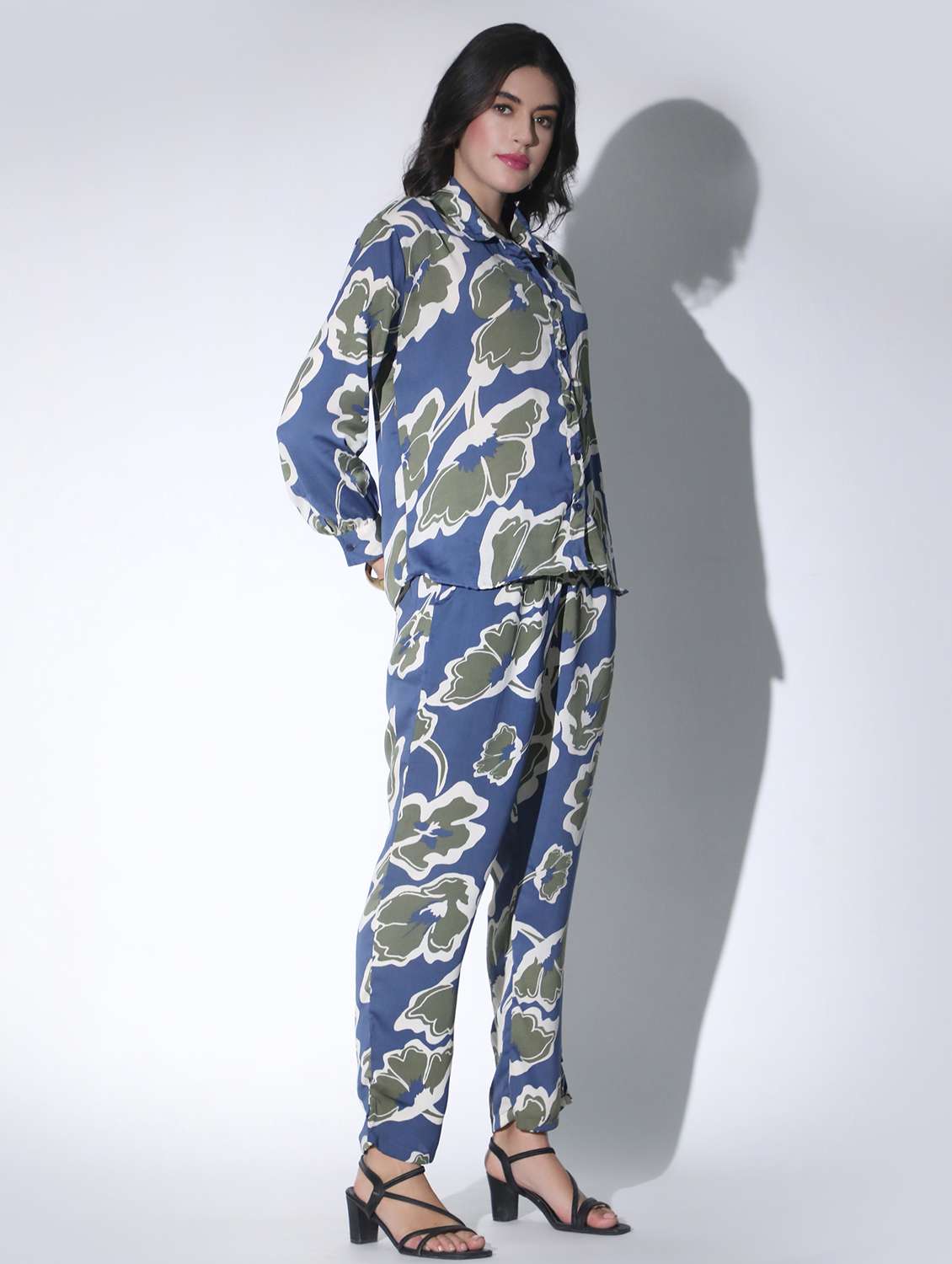 women florals printed shirt & trouser co-ords set - 21350222 - Standard Image - 1