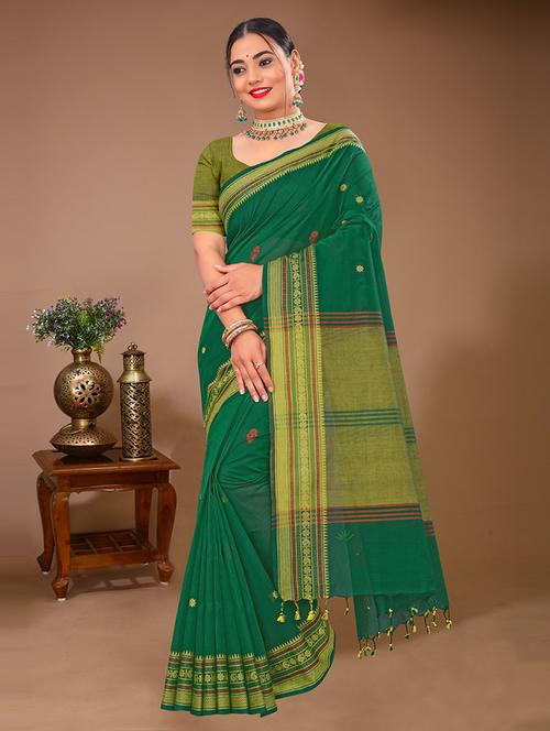women handloom saree with blouse - 21350512 -  Standard Image - 0
