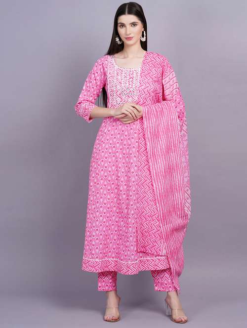 women three quarter sleeve kurta pant with dupatta set - 21350560 -  Standard Image - 0