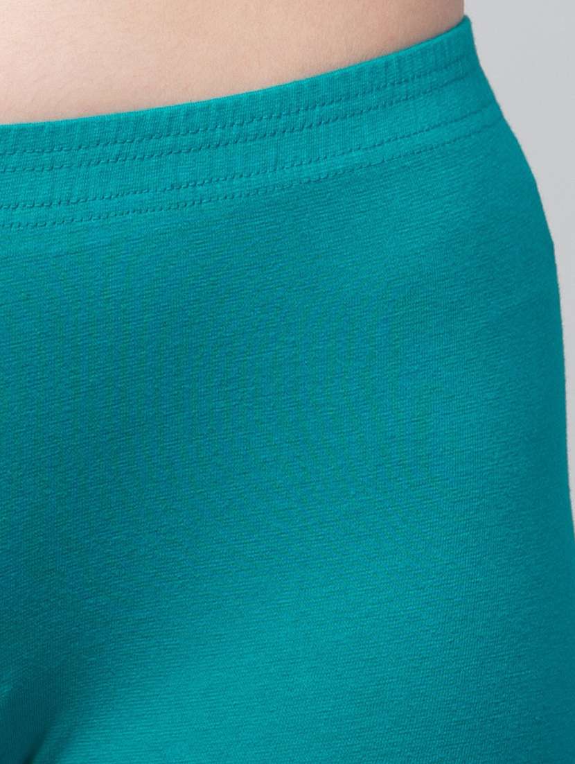 women's solid mid rise active wear shorts - 21352568 - Standard Image - 4