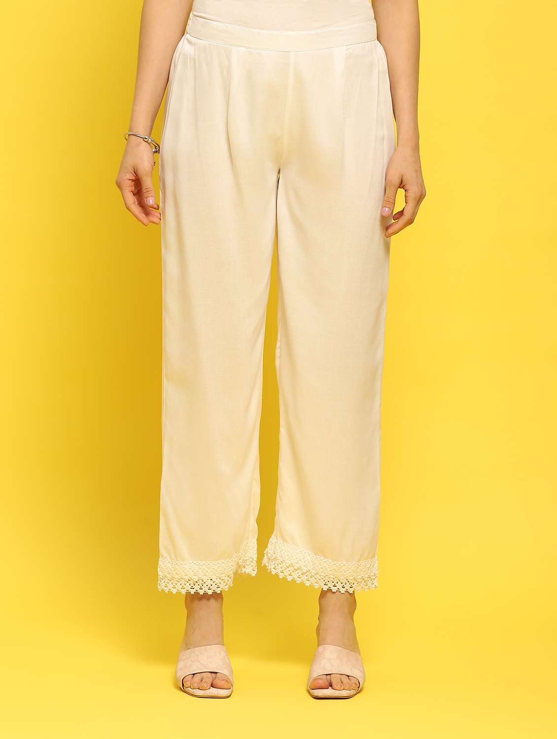 women three quarter sleeve kurta pant with dupatta set - 21353586 - Standard Image - 4
