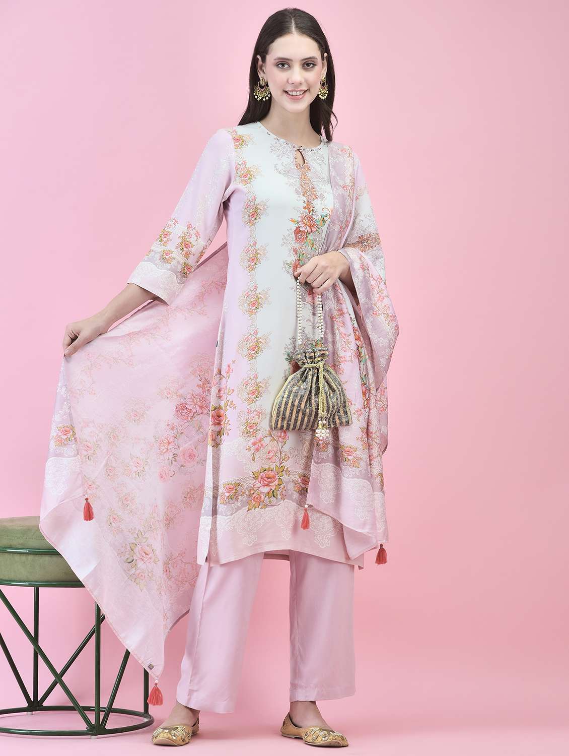 women floral printed kurta pant with dupatta set - 21353590 -  Standard Image - 4