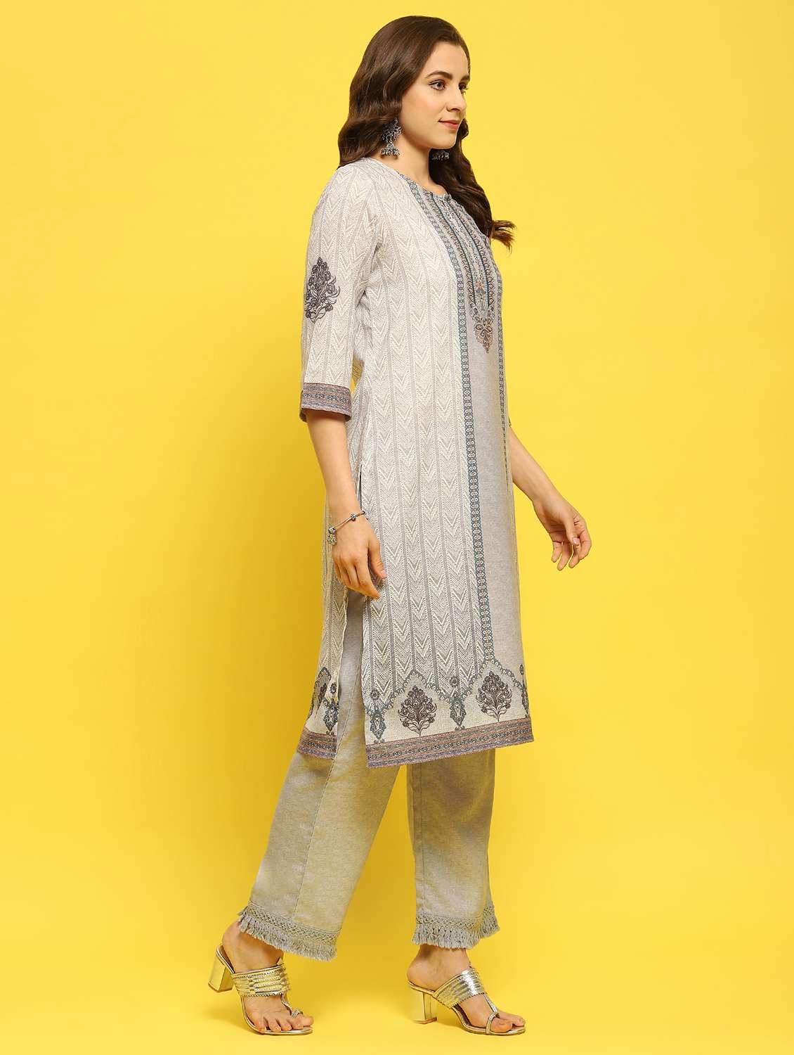 women three quarter sleeve kurta pant with dupatta set - 21353597 -  Standard Image - 1