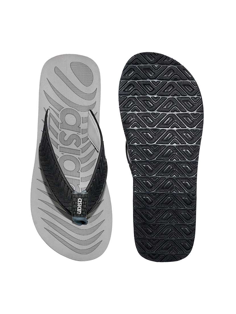 men toe seprator slippers - 21353751 -  Standard Image - 4