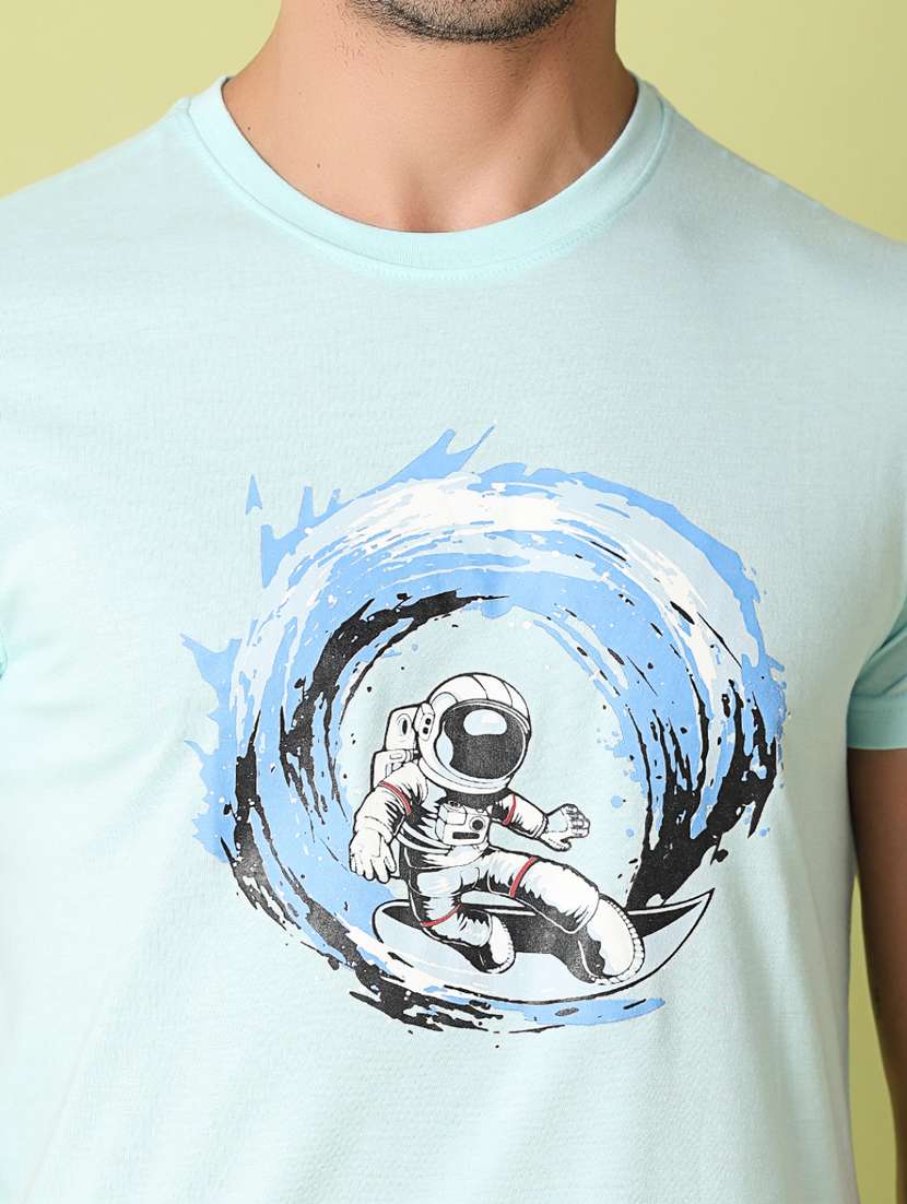 men front print short sleeve t-shirt - 21353904 -  Standard Image - 4