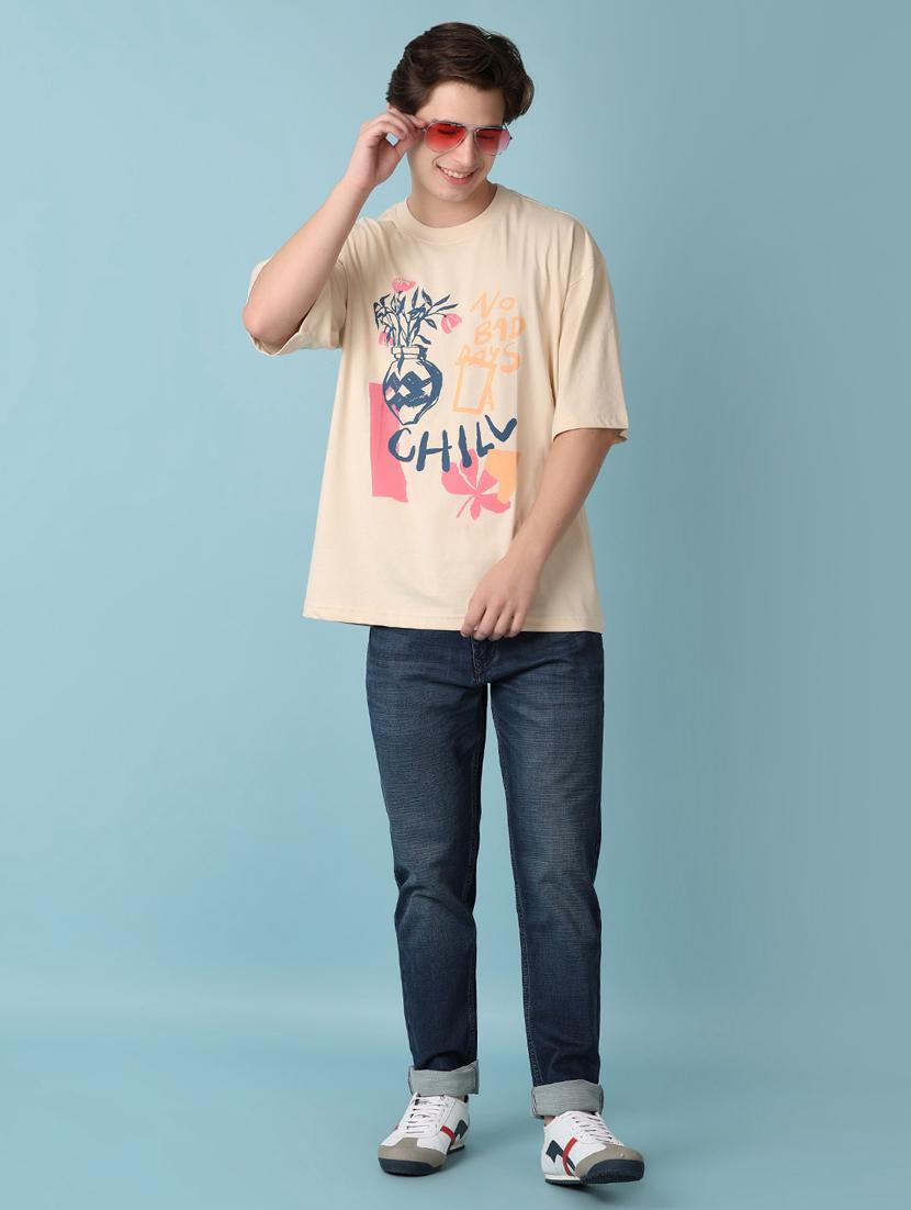 men mid rise plain slim fit jean - 21353935 - Standard Image - 4
