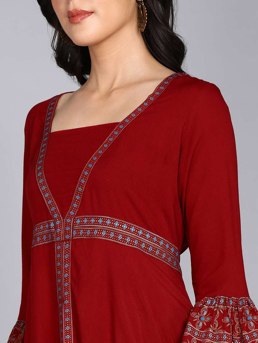 women maroon bell sleeves flared kurta - 21354703 -  Standard Image - 4