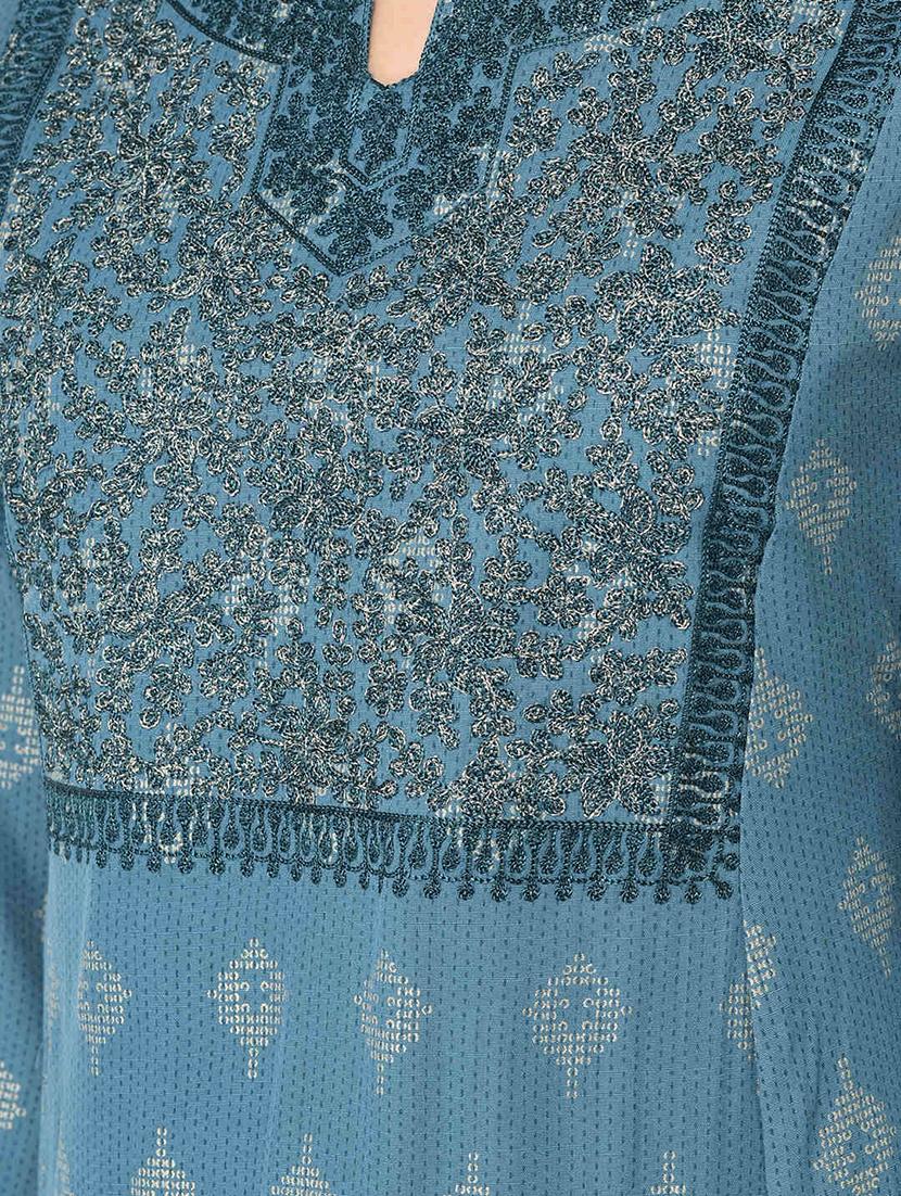 women three quarter sleeve a-line kurta - 21354741 - Standard Image - 4
