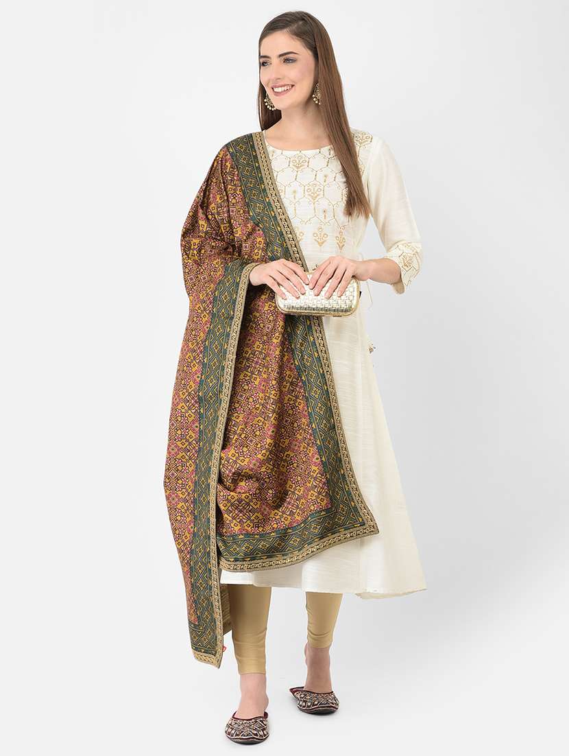 women three quarter sleeve a-line kurta - 21354746 - Standard Image - 4
