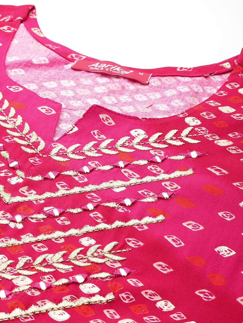 women three quarter sleeve straight kurta - 21357290 -  Standard Image - 4