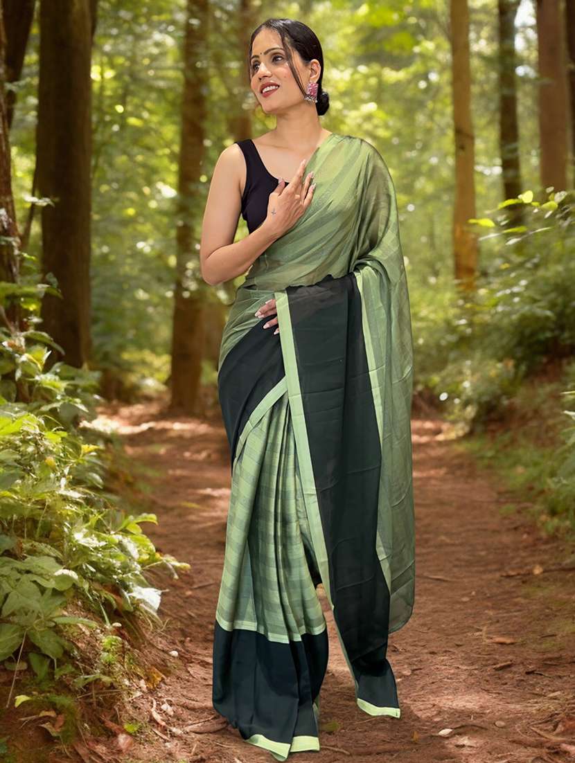 women striped printed saree with blouse - 21359296 - Standard Image - 1