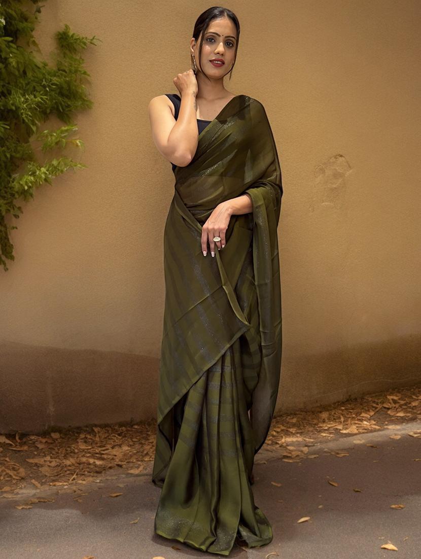 olive self design saree with blouse - 21359302 - Standard Image - 4