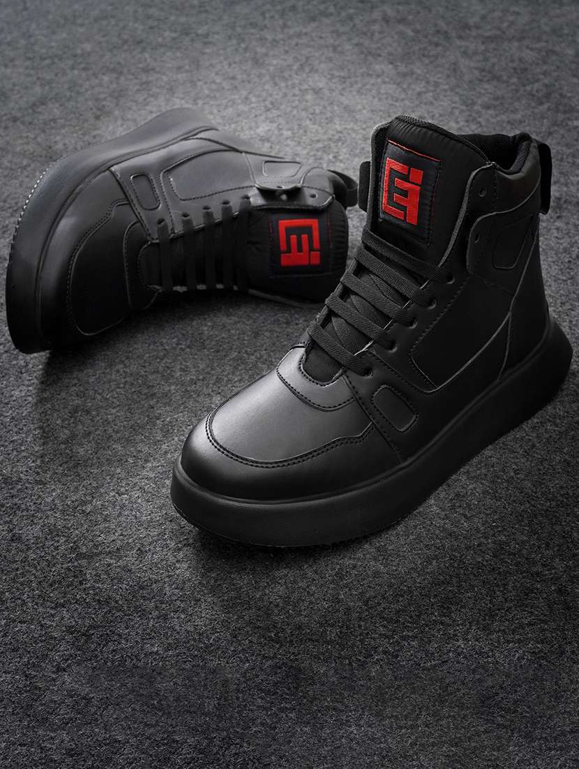 black hiking boots boots - 21359354 -  Standard Image - 1