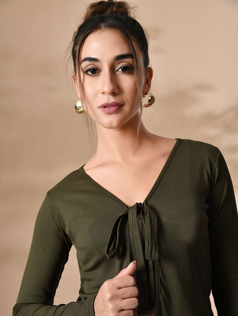 women solid long sleeves front tie up top - 21364518 - Standard Image - 4