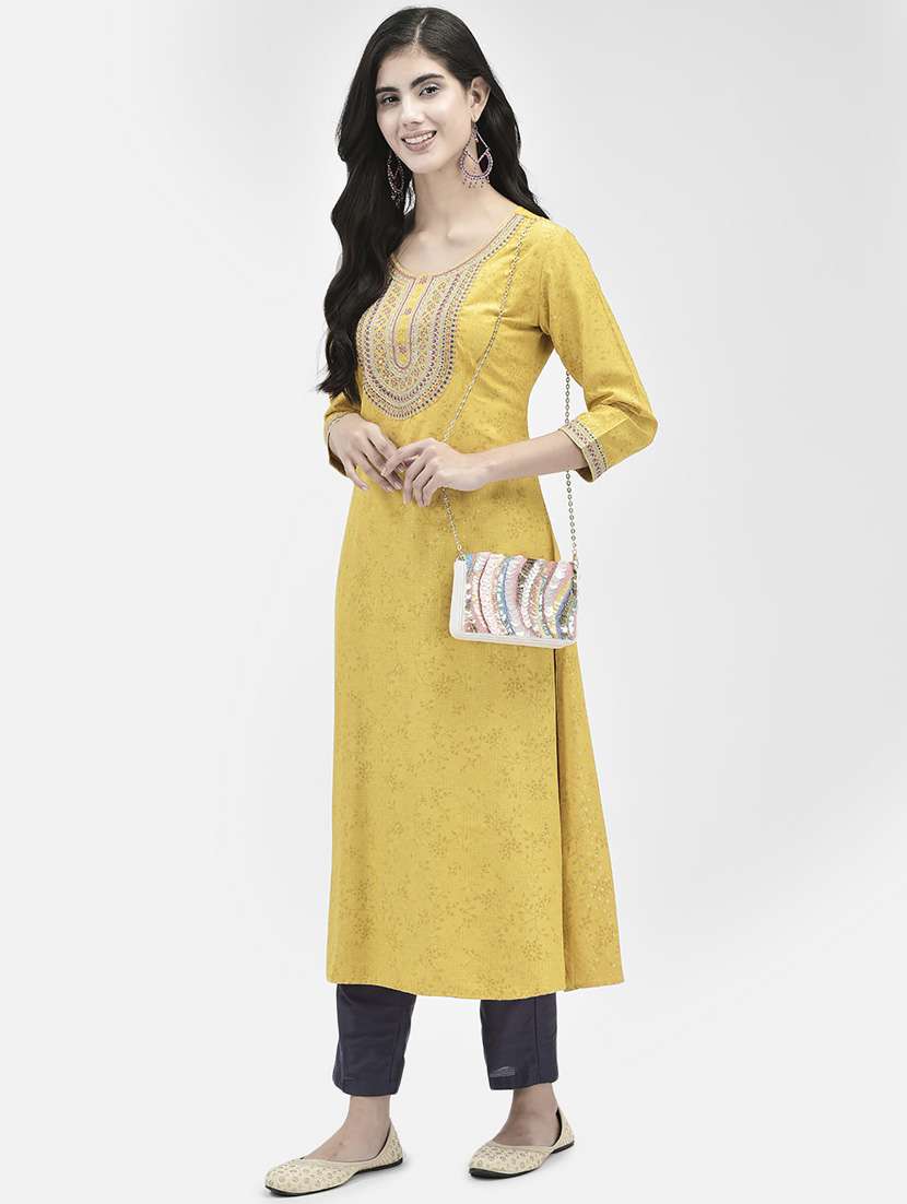 women three quarter sleeve a-line kurta - 21365284 -  Standard Image - 4