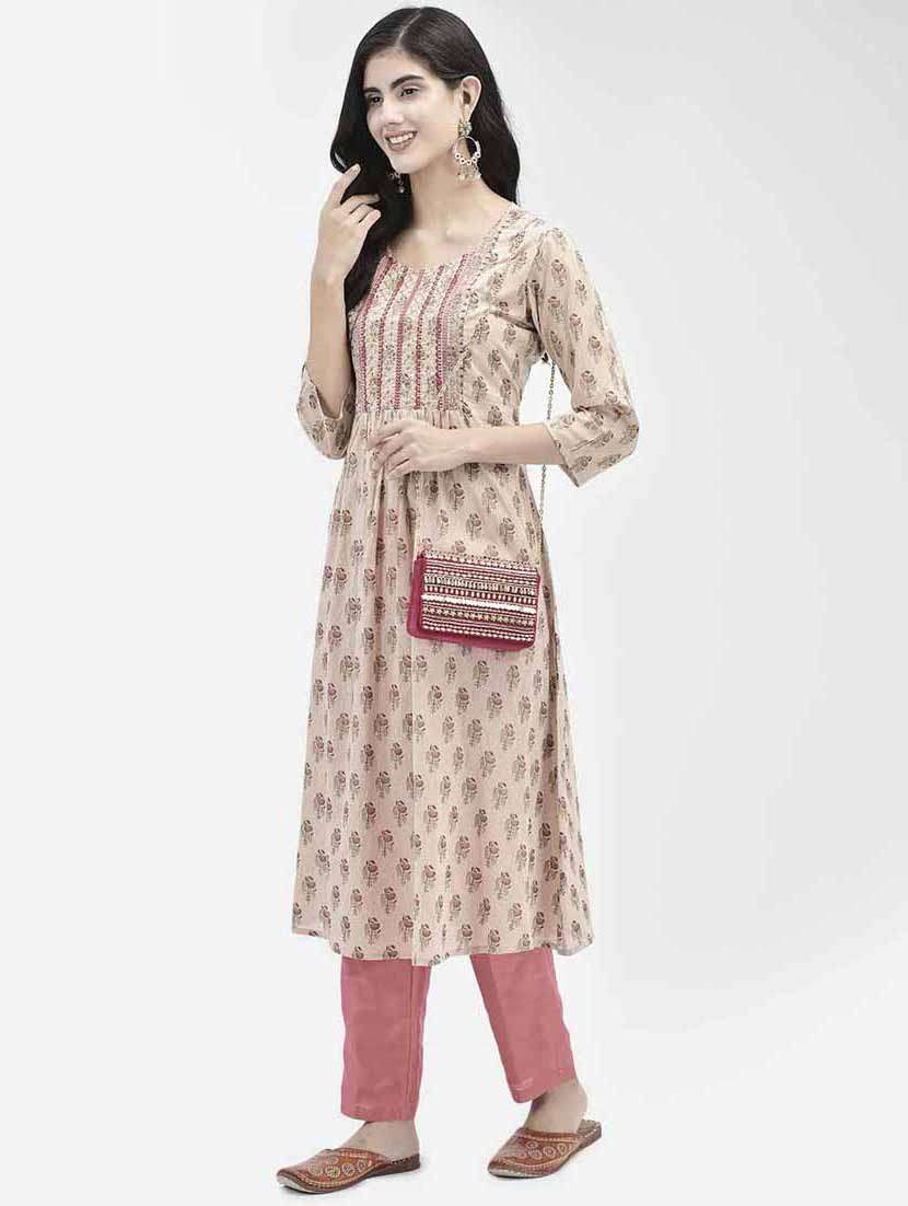 women three quarter sleeve a-line kurta - 21365286 -  Standard Image - 4