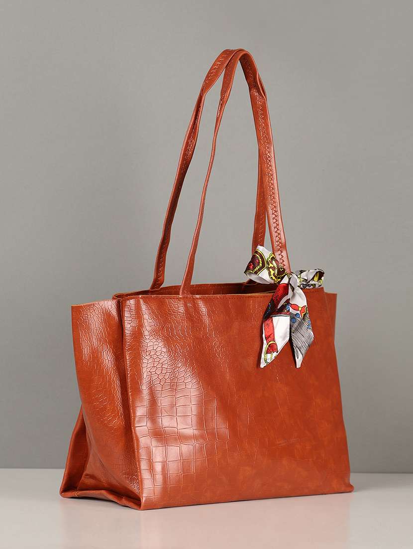 women solids leatherette handbags - 21366359 - Standard Image - 4