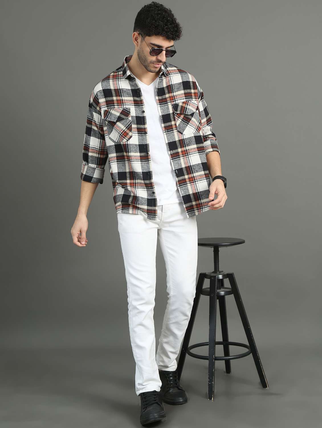 men checkered cotton casual shirt - 21367517 -  Standard Image - 4