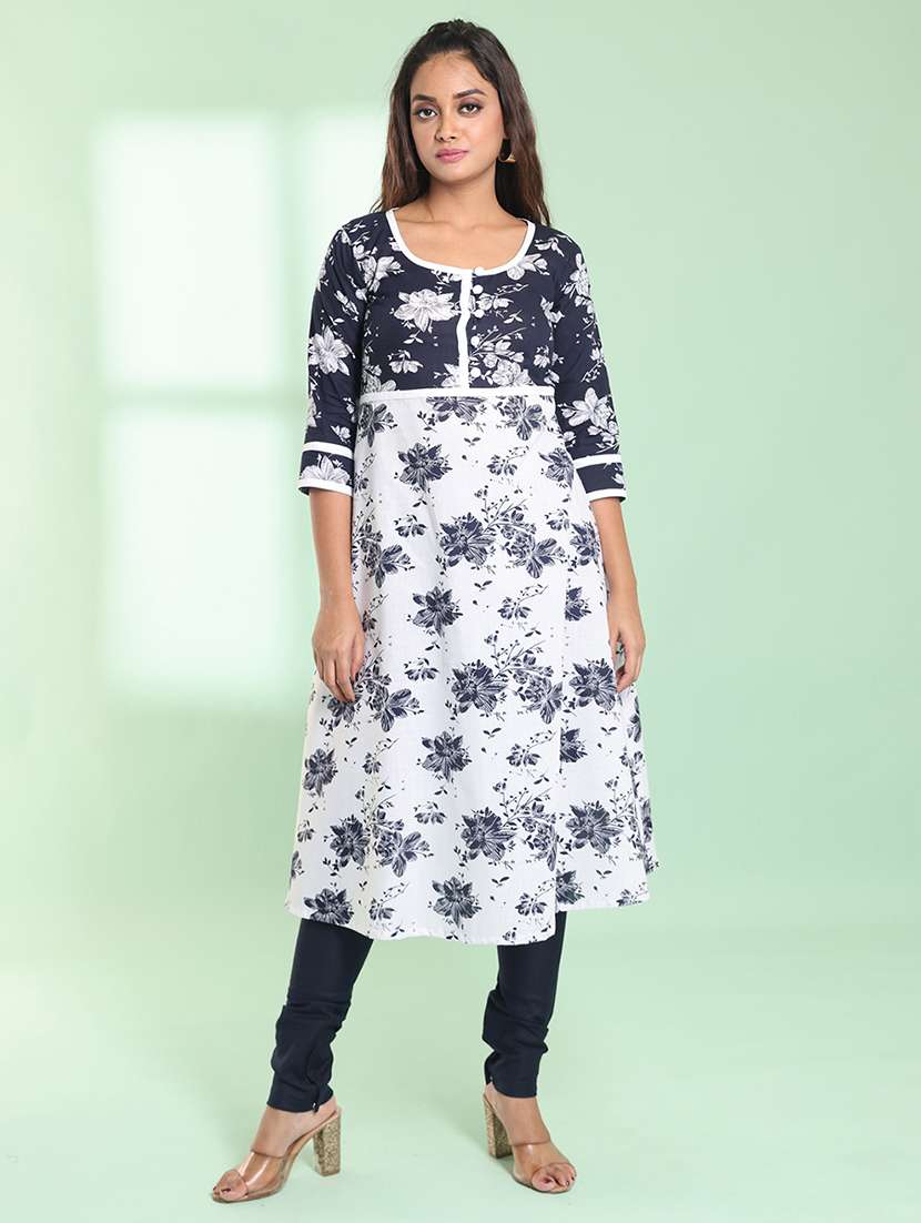 women three quarter sleeve a-line kurta - 21368762 - Zoom Image - 0
