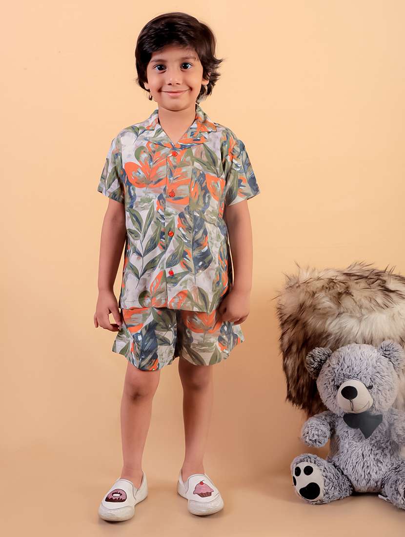boys printed shorts twin set