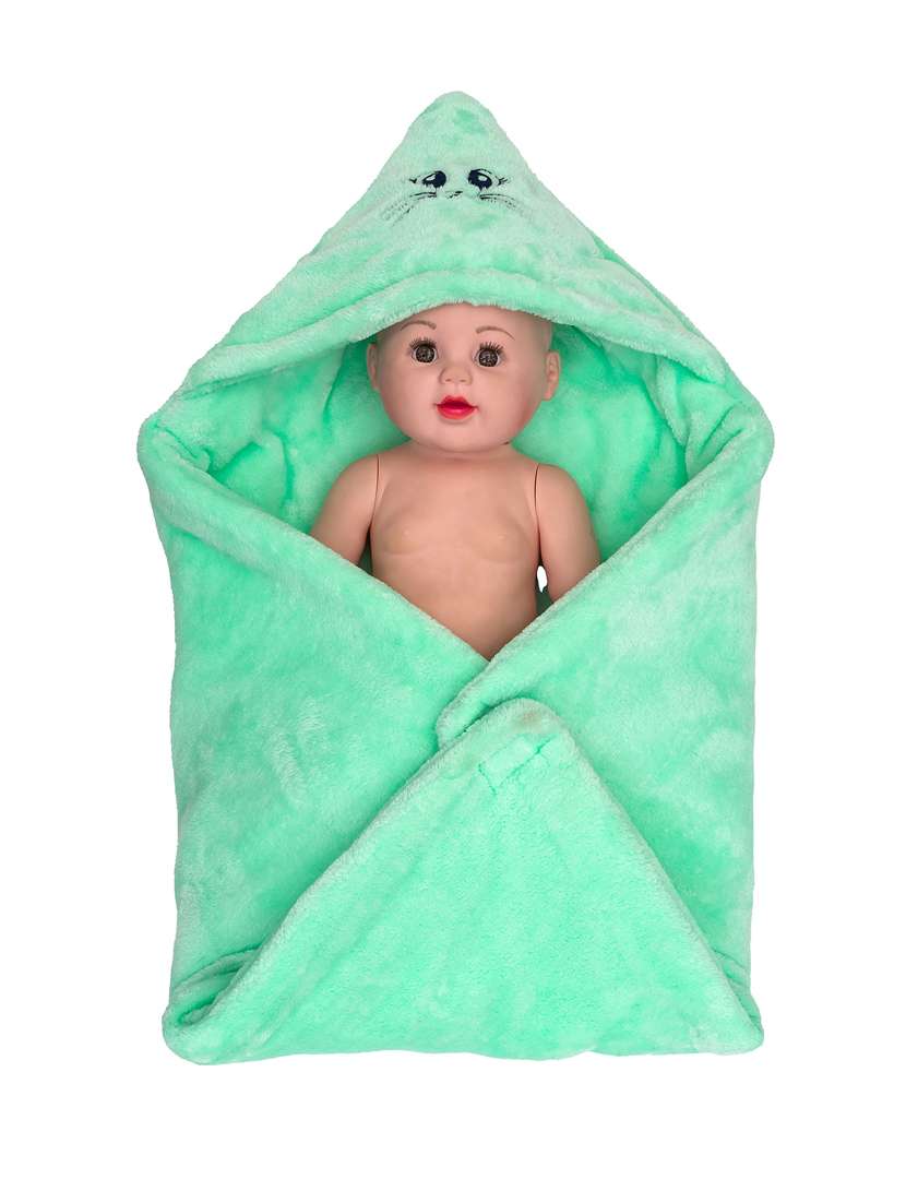 cartoon pattern newborn baby swaddle blanket - 21370587 -  Standard Image - 1