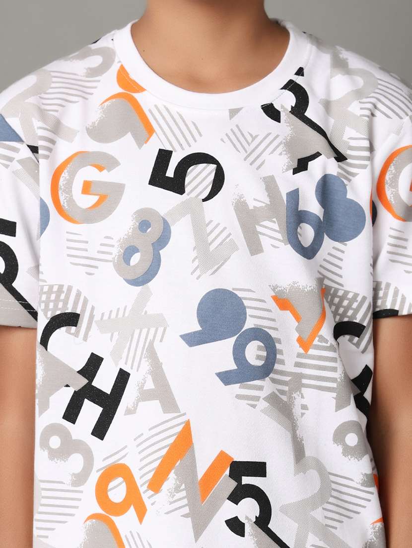 boys white printed t-shirts & shorts - 21371250 -  Standard Image - 4