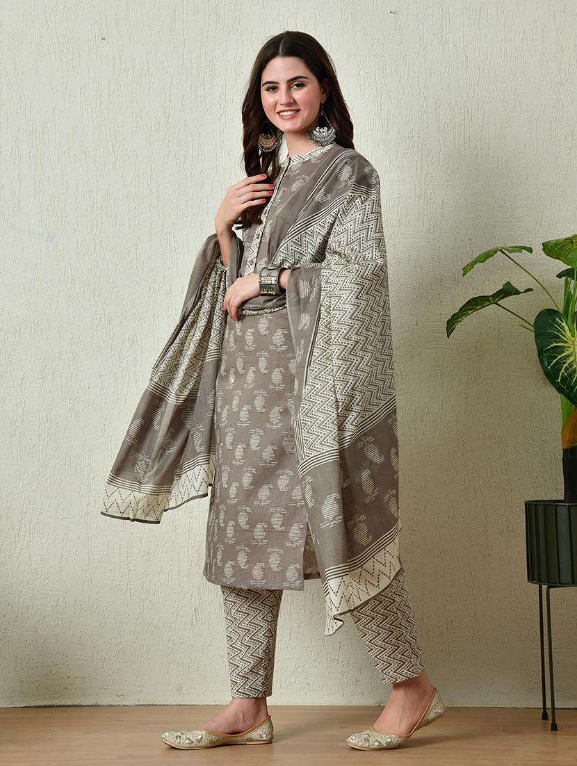 women three quarter sleeve suit set - 21371746 - Standard Image - 1