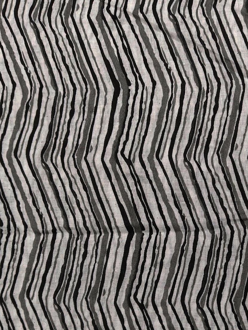 women pack of 2 printed scarves - 21374519 - Standard Image - 6