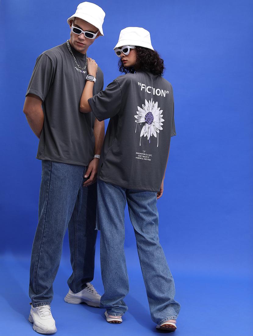 round neck chest print couple t-shirt - 21374978 -  Standard Image - 4
