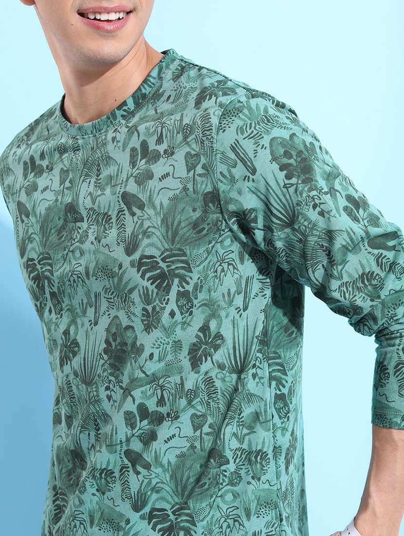 men round neck long sleeve t-shirt - 21375202 -  Standard Image - 4