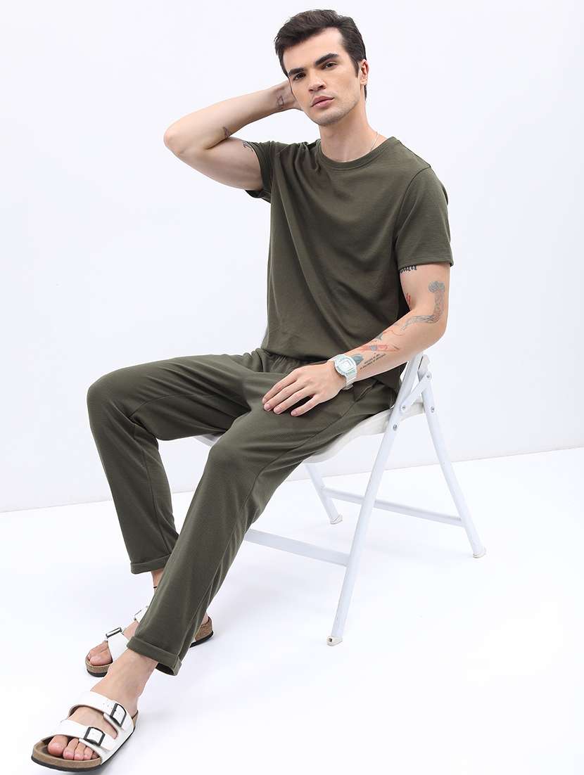 men solid round neck short sleeve t-shirt - 21375271 -  Standard Image - 4