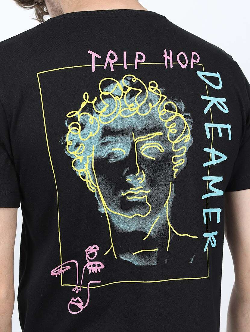 men round neck short sleeves t-shirt - 21375408 -  Standard Image - 4