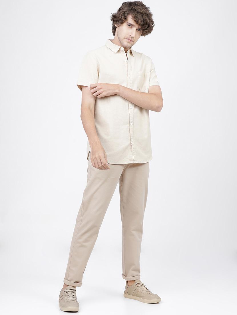 men mid rise solid chinos - 21375566 - Standard Image - 4