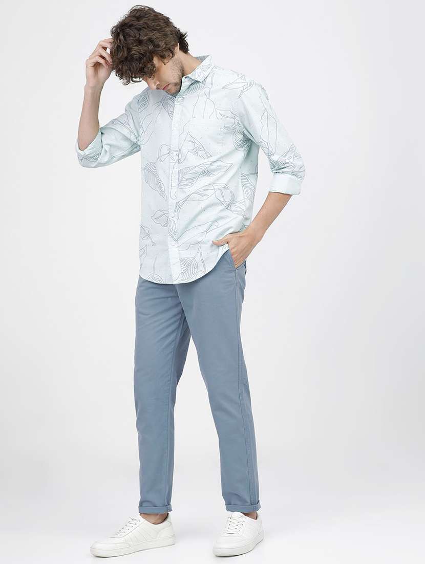 men mid rise solid chinos - 21375572 - Standard Image - 4